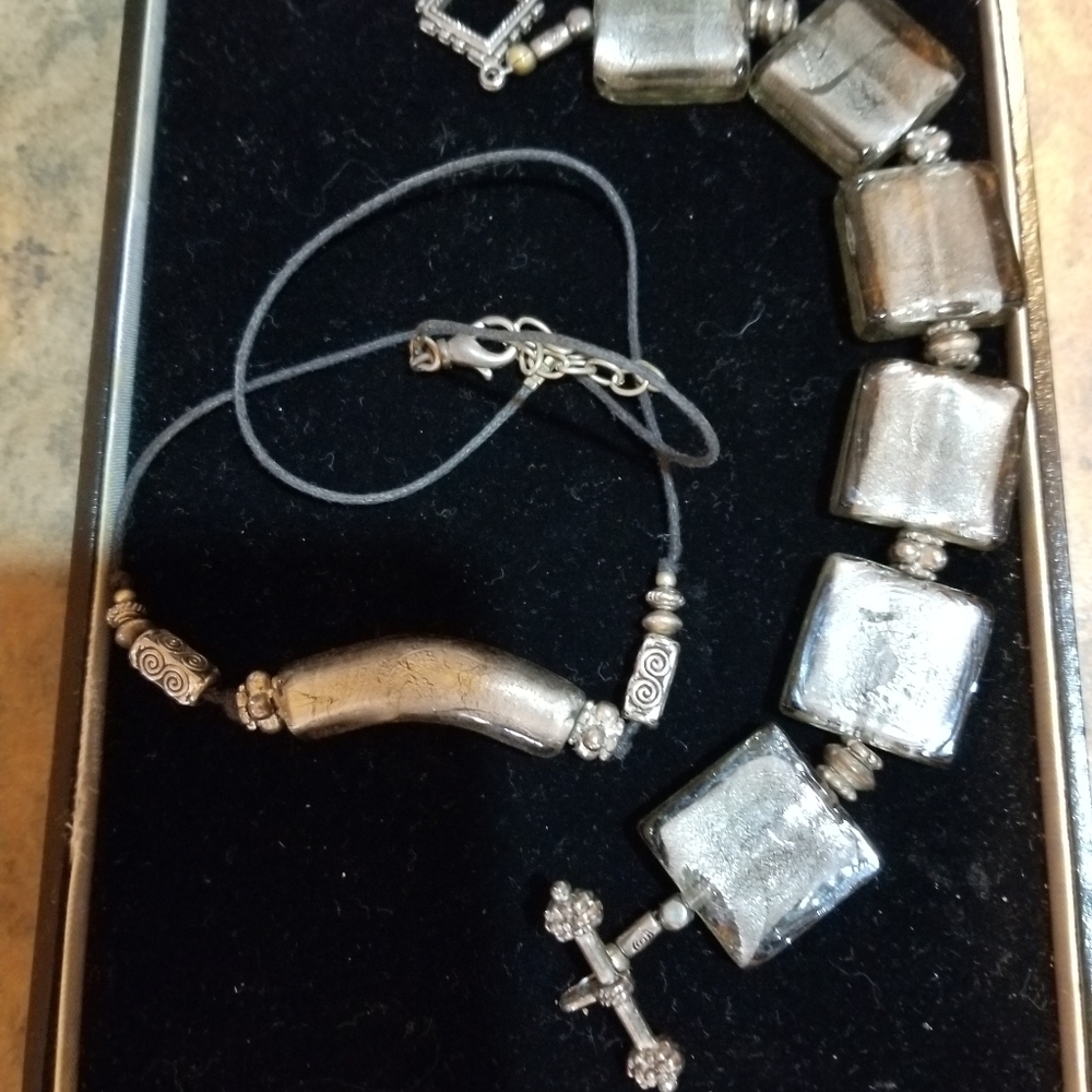 Necklace & bracelet